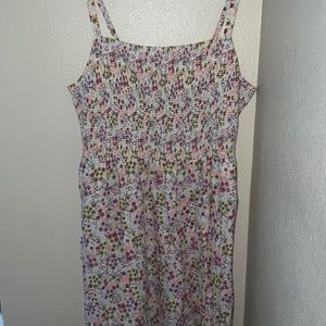 Old navy dress with spaghetti straps
